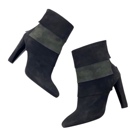 Stuart Weitzman “Skirts” Layered Suede Ankle Boots Size 38 - Picture 1 of 7